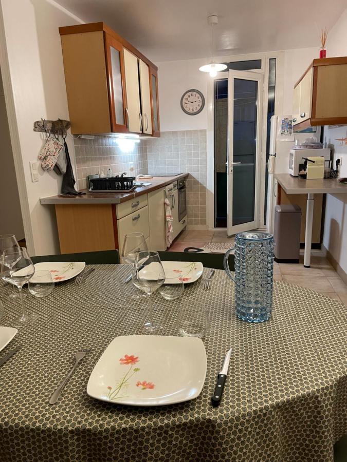 Appartement Les Pieds Dans L'Eau Saint-Mandrier-sur-Mer Eksteriør bilde